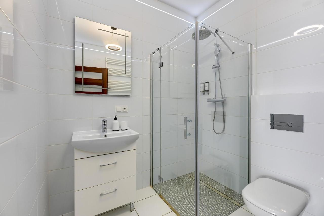 Downtown Apartments Sadova City Center & Parking Gdansk Exterior foto